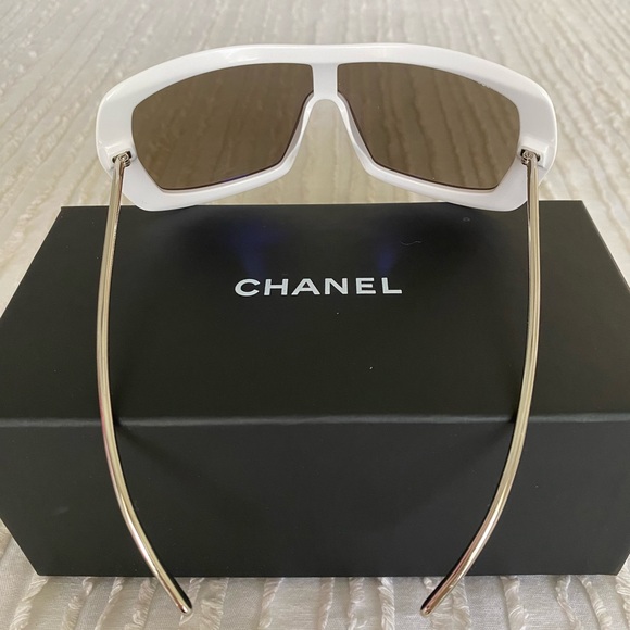 Chanel White Sunglasses Goggle style Silver Hardware - Picture 6 of 13
